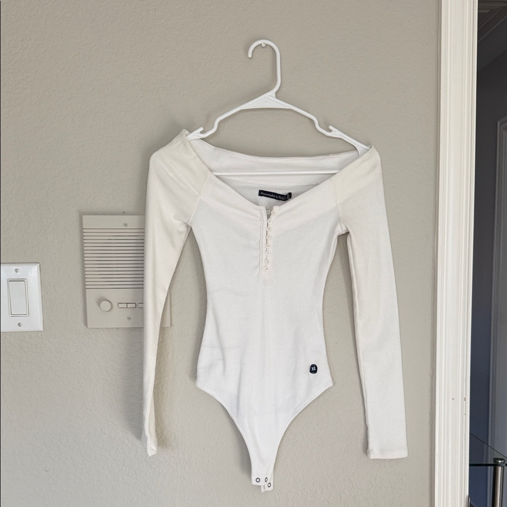 Abercrombie & Fitch Cream Buttoned Top